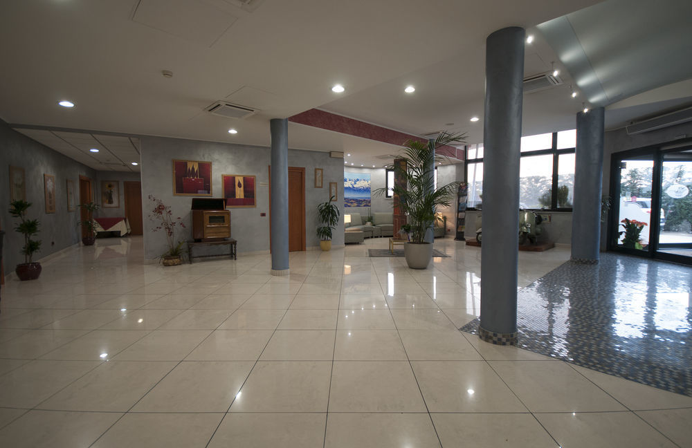 Hotel Brindor Poirino Buitenkant foto